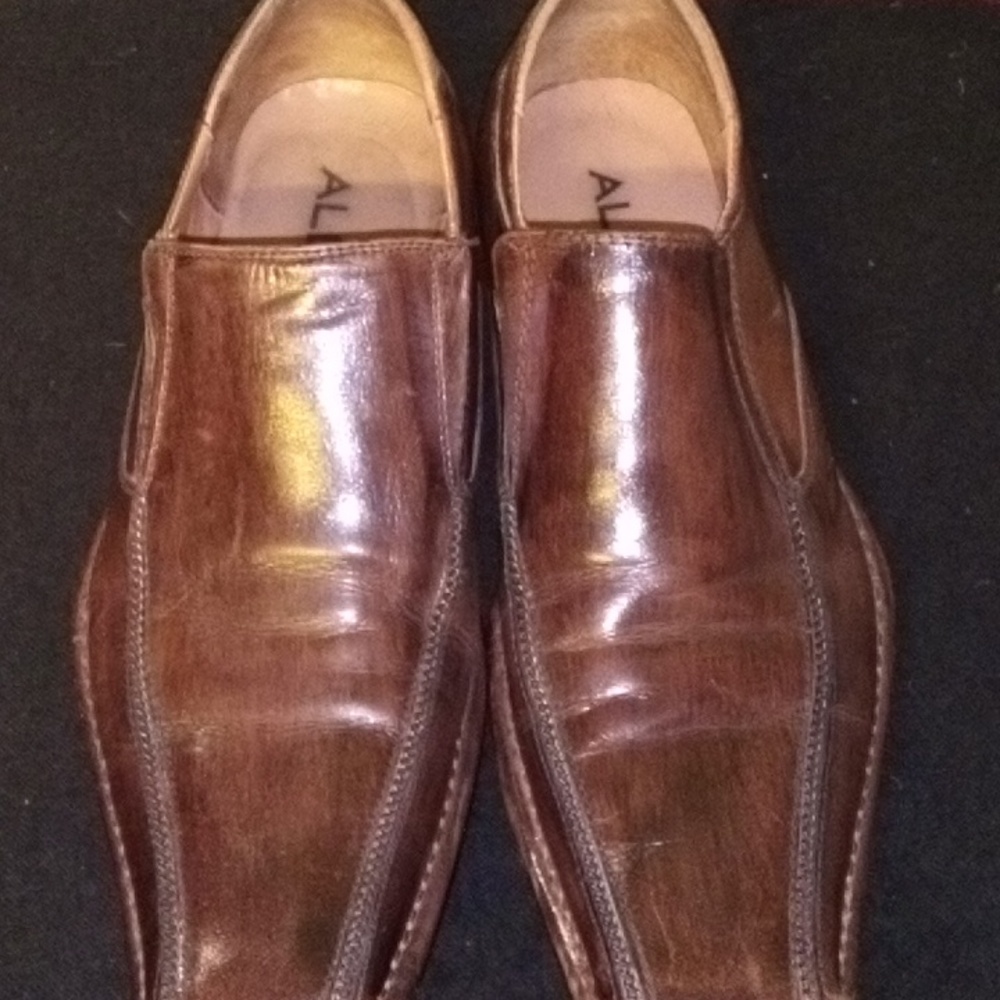 Men dress shoes